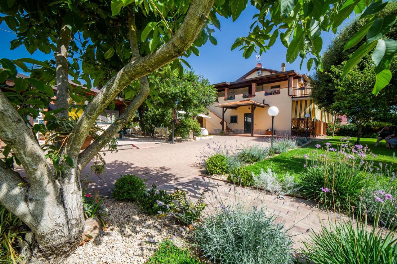 I Lecci Guesthouse San Felice Circeo Exteriör bild